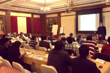 Bruce Clay teaching class in India