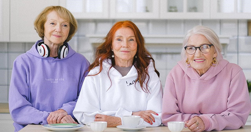 3 elderly women represent a target audience.